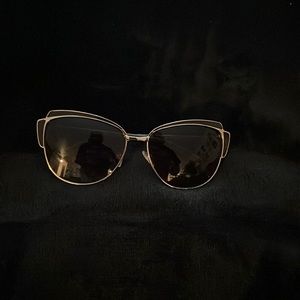 Gold double cat eye sunglasses in great condition no scratches on the lenses